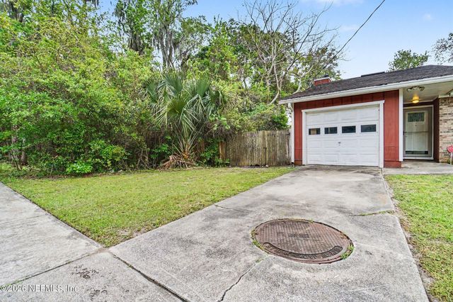 1006 ASSISI Lane, Jacksonville, FL 32233