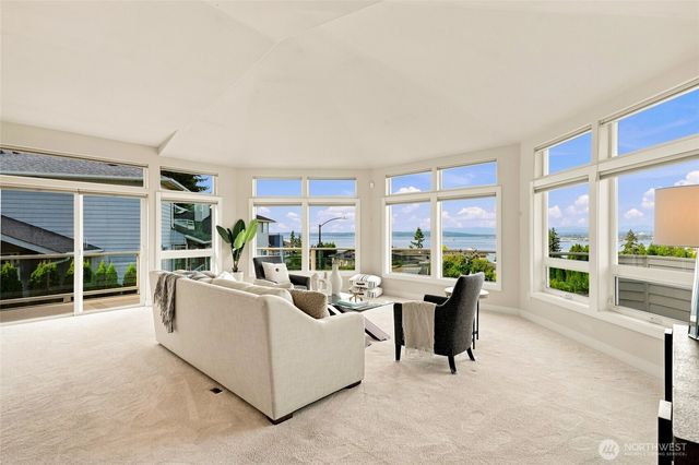 1816 England Avenue, Everett, WA 98203