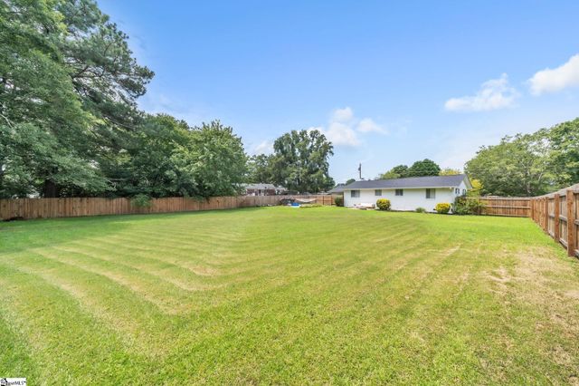 102 Dianne Avenue, Simpsonville, SC 29681