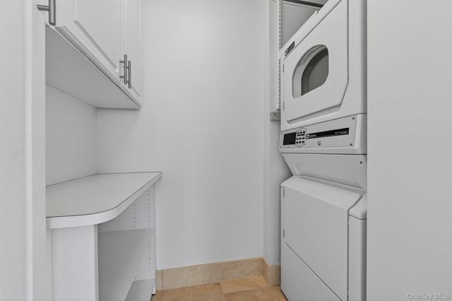 1 Renaissance Square V4E, White Plains, NY 10601