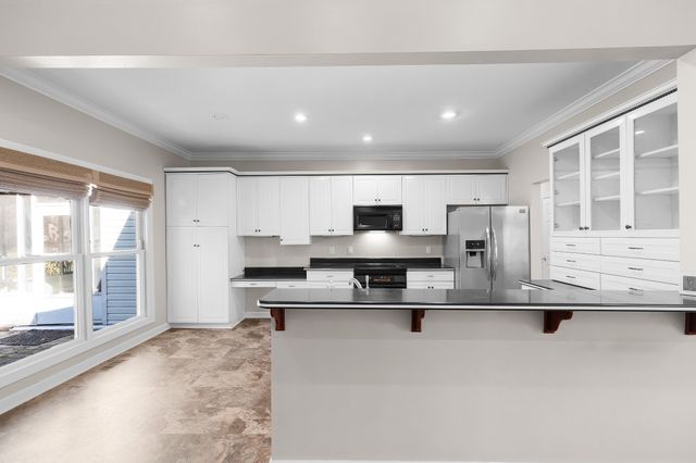 230 Krista Cv, Paris, TN 38242