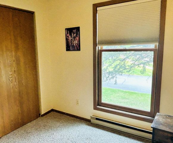 7675 142nd Street W 215, Apple Valley, MN 55124