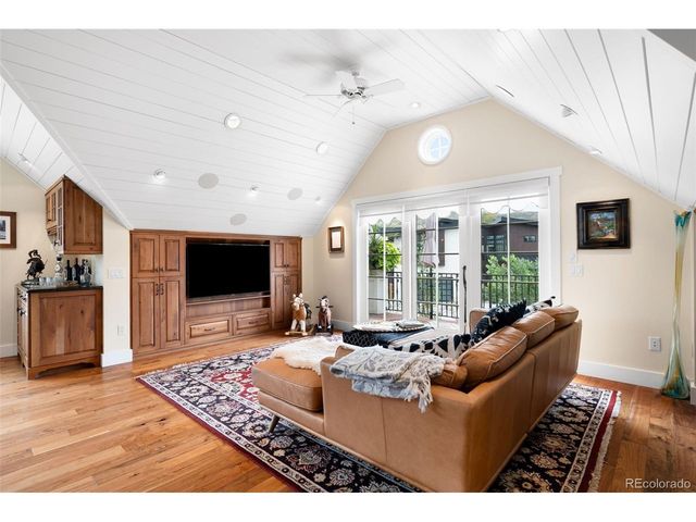 3166 Juniper Ct, Golden, CO 80401
