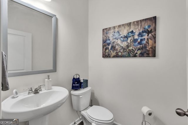 289 Pond Court, Hoschton, GA 30548