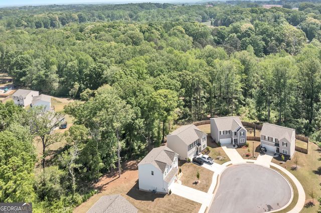 289 Pond Court, Hoschton, GA 30548