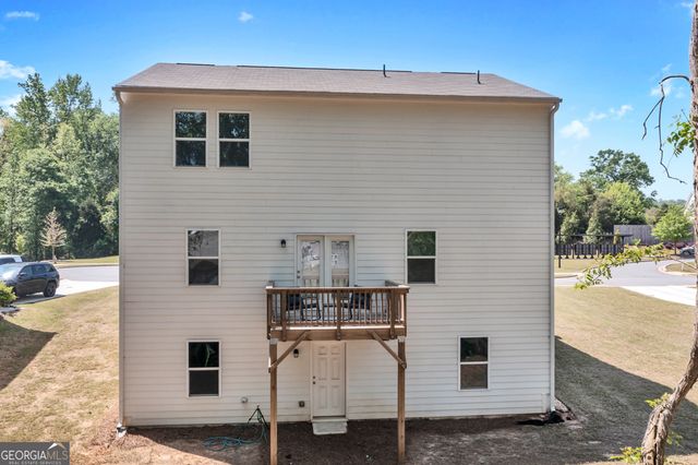 289 Pond Court, Hoschton, GA 30548