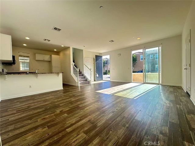 5862 Ginger Drive, Eastvale, CA 92880