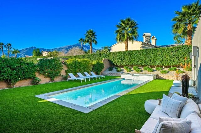 57757 Santo Thomas, La Quinta, CA 92253