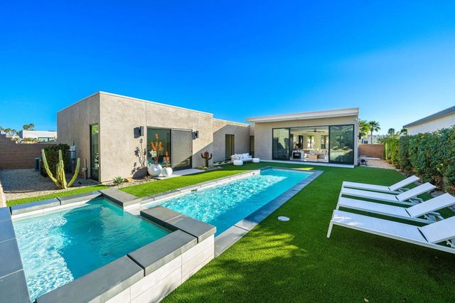 57757 Santo Thomas, La Quinta, CA 92253