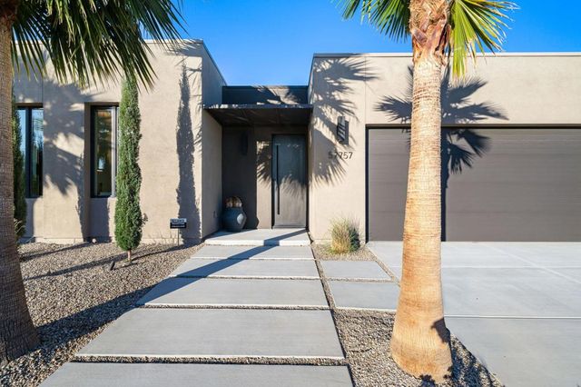 57757 Santo Thomas, La Quinta, CA 92253