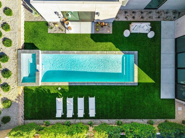 57757 Santo Thomas, La Quinta, CA 92253