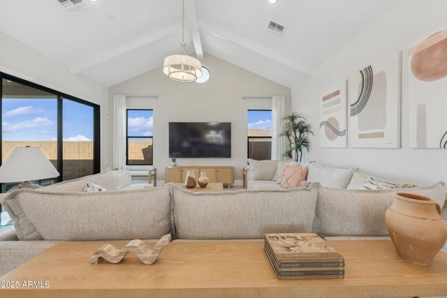 641 E Grayling Road, San Tan Valley, AZ 85140