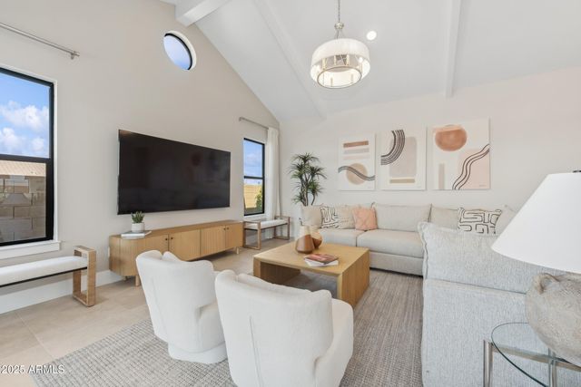 641 E Grayling Road, San Tan Valley, AZ 85140