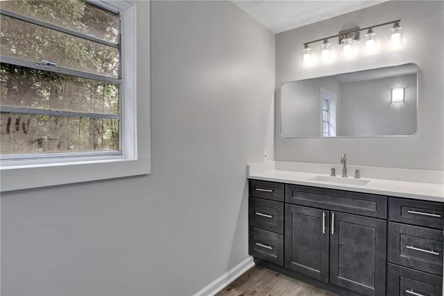 10121 Morris Dr SW, Covington, GA 30014