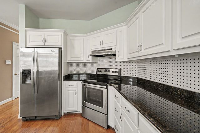 2132 Neelys Bend Rd, Madison, TN 37115