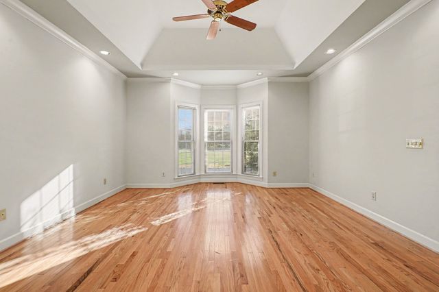 2132 Neelys Bend Rd, Madison, TN 37115