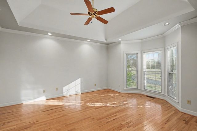 2132 Neelys Bend Rd, Madison, TN 37115