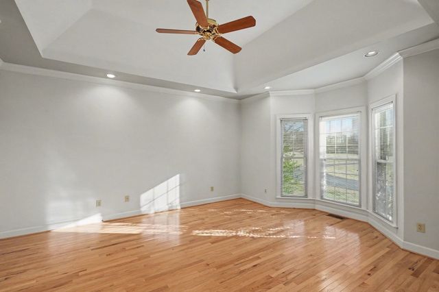 2132 Neelys Bend Rd, Madison, TN 37115