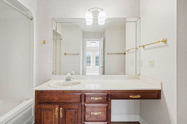 2132 Neelys Bend Rd, Madison, TN 37115