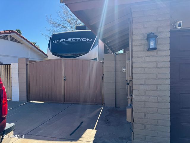 315 E MARCONI Avenue, Phoenix, AZ 85022