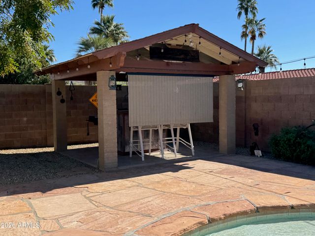 315 E MARCONI Avenue, Phoenix, AZ 85022