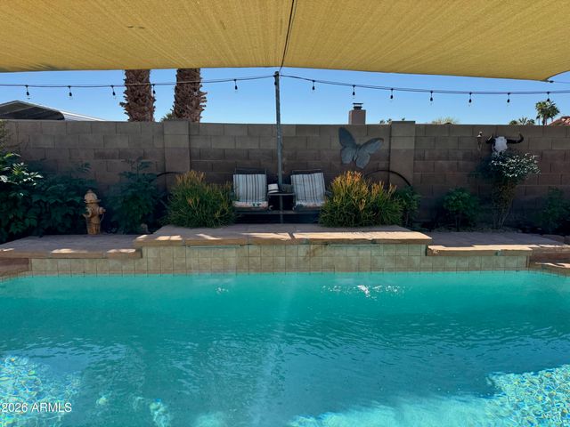 315 E MARCONI Avenue, Phoenix, AZ 85022