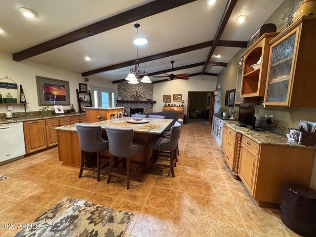 315 E MARCONI Avenue, Phoenix, AZ 85022