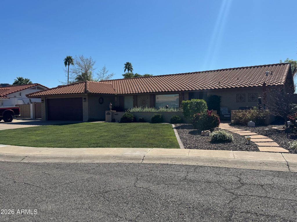 315 E MARCONI Avenue, Phoenix, AZ 85022