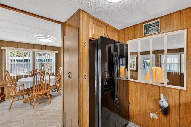 31701 KELLY CIRCLE, Tavares, FL 32778