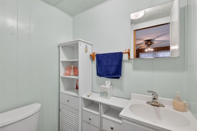 31701 KELLY CIRCLE, Tavares, FL 32778