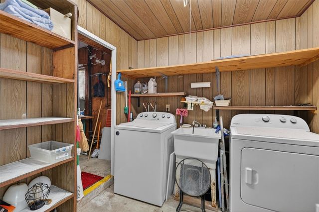31701 KELLY CIRCLE, Tavares, FL 32778