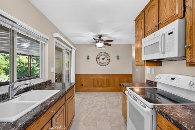 26332 Oak Highland C, Newhall, CA 91321