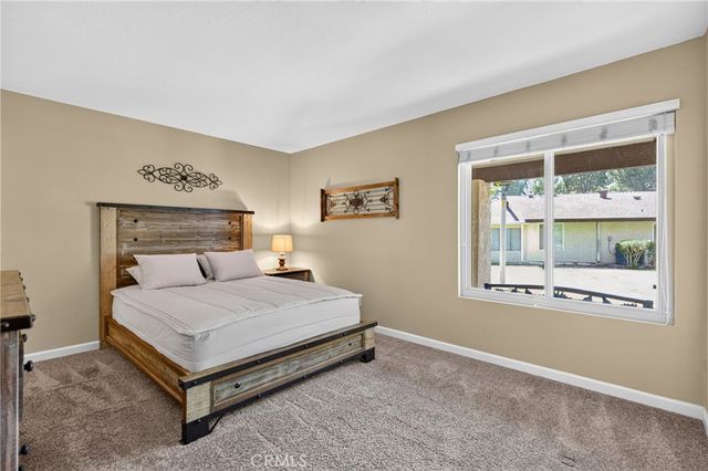26332 Oak Highland C, Newhall, CA 91321
