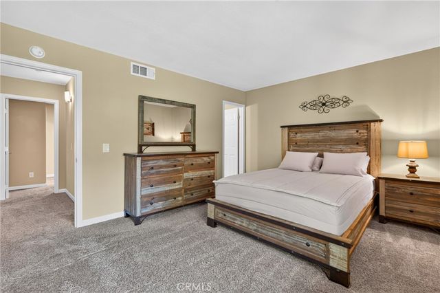 26332 Oak Highland C, Newhall, CA 91321