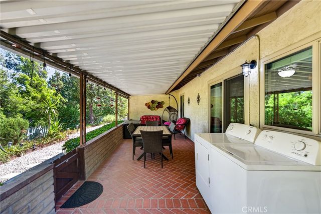 26332 Oak Highland C, Newhall, CA 91321
