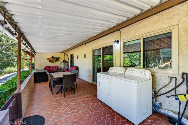 26332 Oak Highland C, Newhall, CA 91321