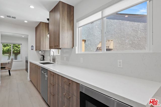 12849 Tiara Street, Valley Village, CA 91607