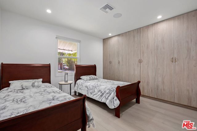 12849 Tiara Street, Valley Village, CA 91607