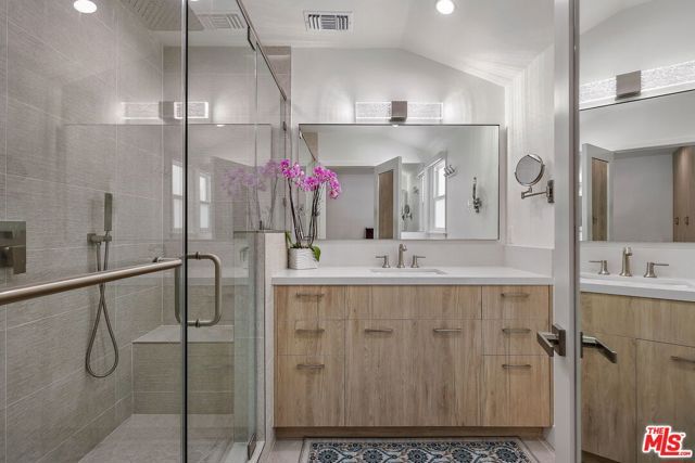 12849 Tiara Street, Valley Village, CA 91607
