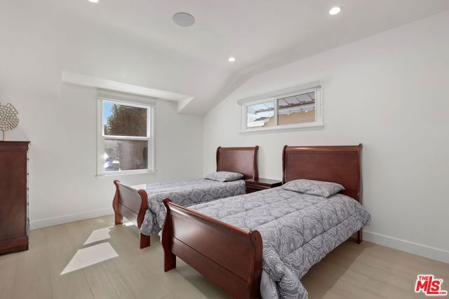 12849 Tiara Street, Valley Village, CA 91607