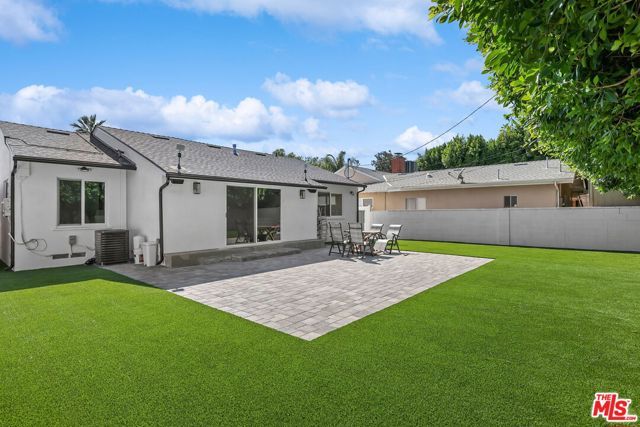 12849 Tiara Street, Valley Village, CA 91607