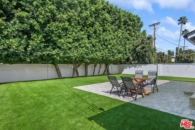 12849 Tiara Street, Valley Village, CA 91607