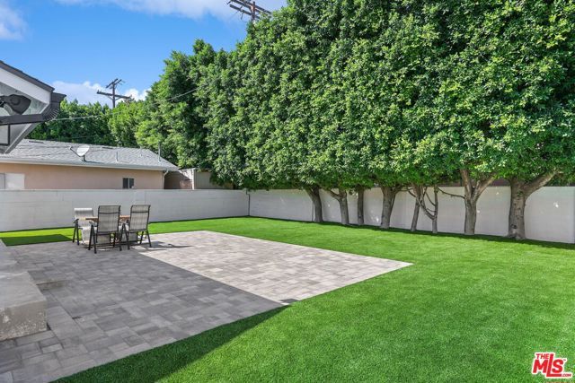 12849 Tiara Street, Valley Village, CA 91607