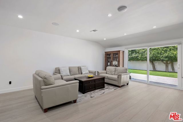 12849 Tiara Street, Valley Village, CA 91607