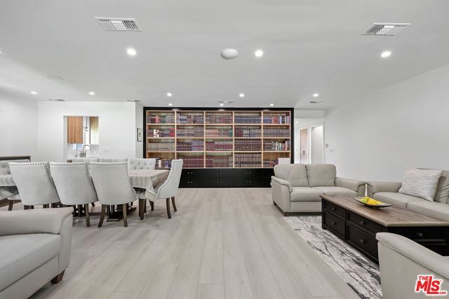 12849 Tiara Street, Valley Village, CA 91607