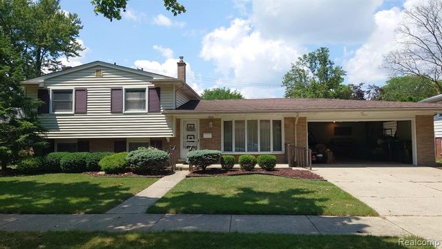 1650 Hawthorne Street, Trenton, MI 48183