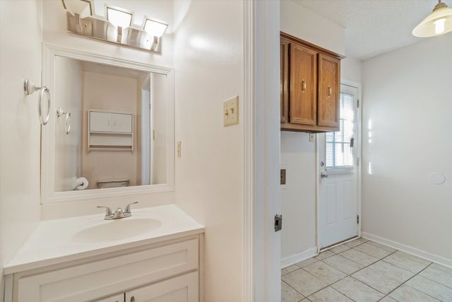 7625 WHEATLEY DR, Germantown, TN 38138