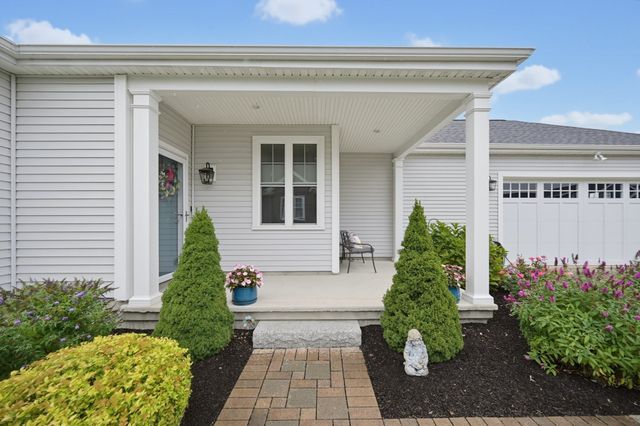 99 Sophia Dr, Rehoboth, MA 02769