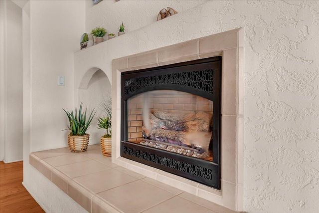 6681 Riverside Drive, Redding, CA 96001