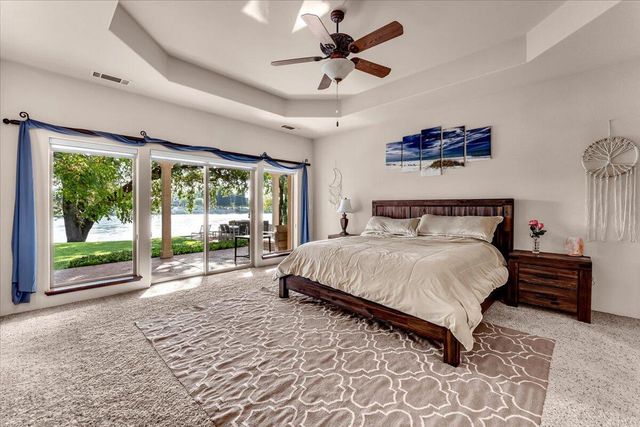 6681 Riverside Drive, Redding, CA 96001